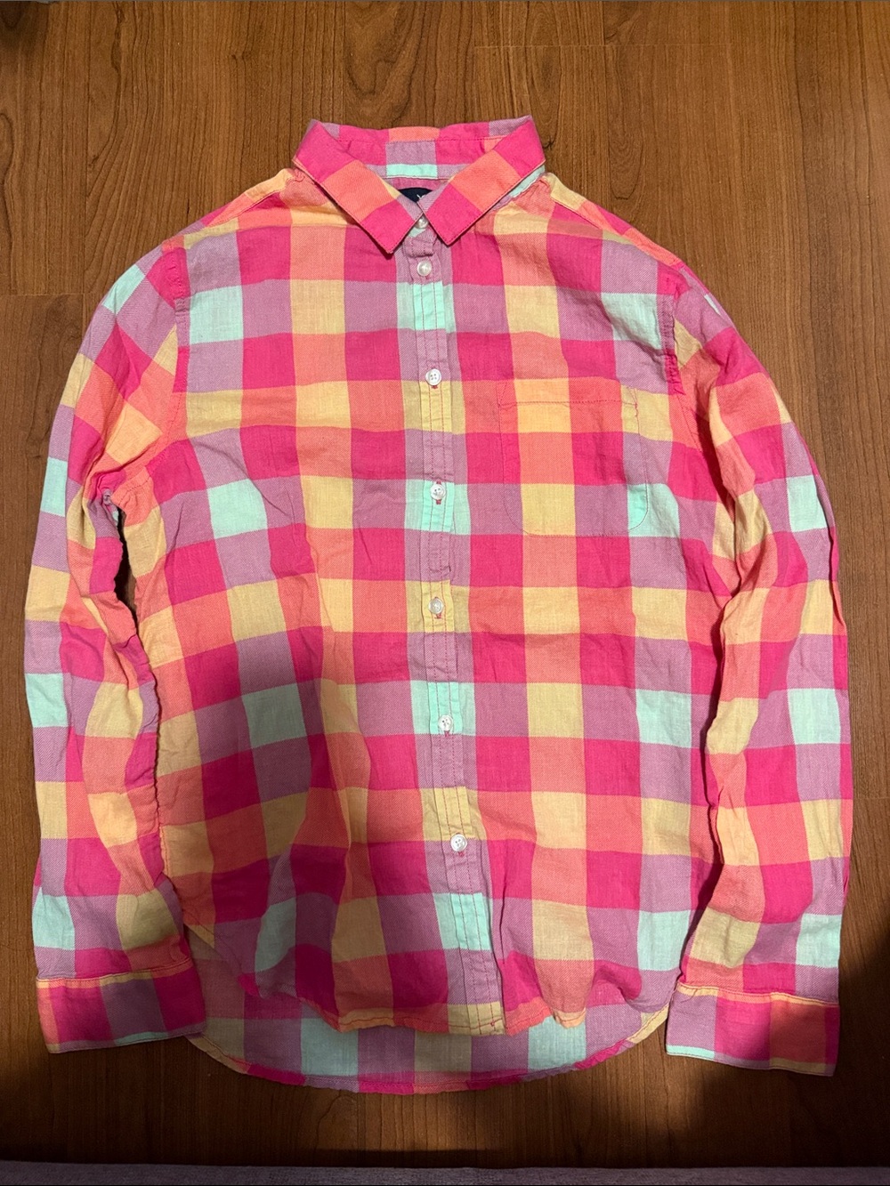 Women’s Pink & Yellow Check Long-Sleeve Button-Up Shirt